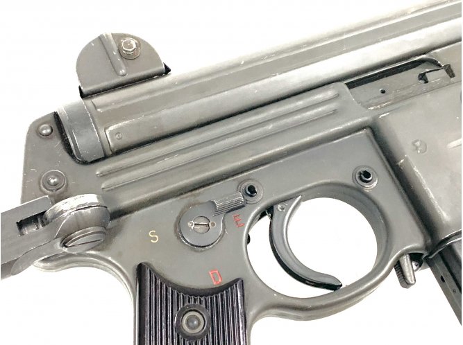Postwar SMG - A rare Walther MPL